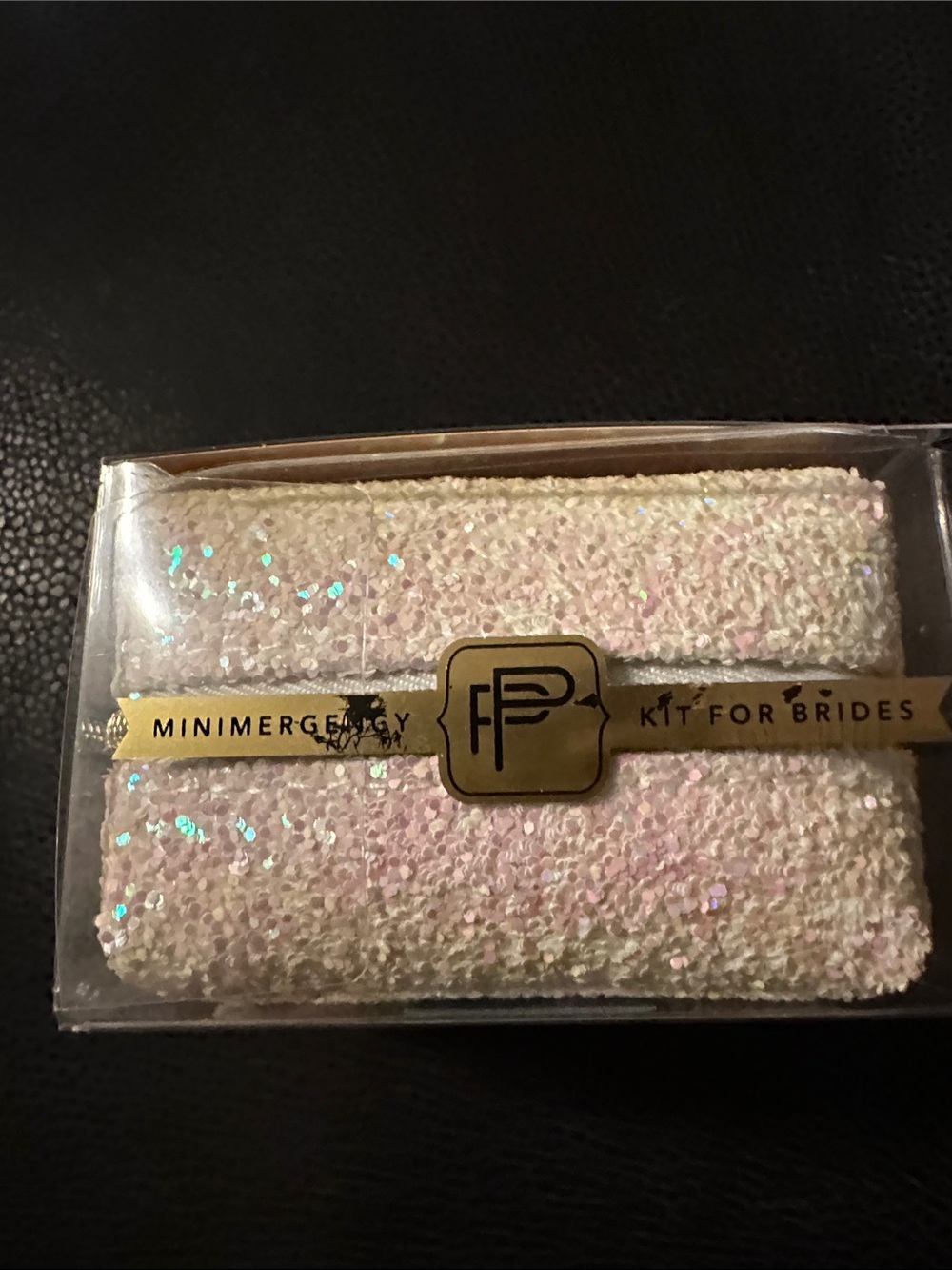 New!!! Bridal Minimergency Kit with 21 Wedding Day Essentials - Picture 4 of 4